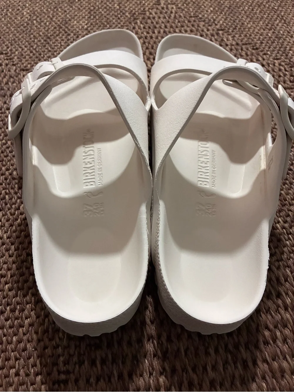 Birkenstock Woman Arizona White Double-Strap Buckle Sandals